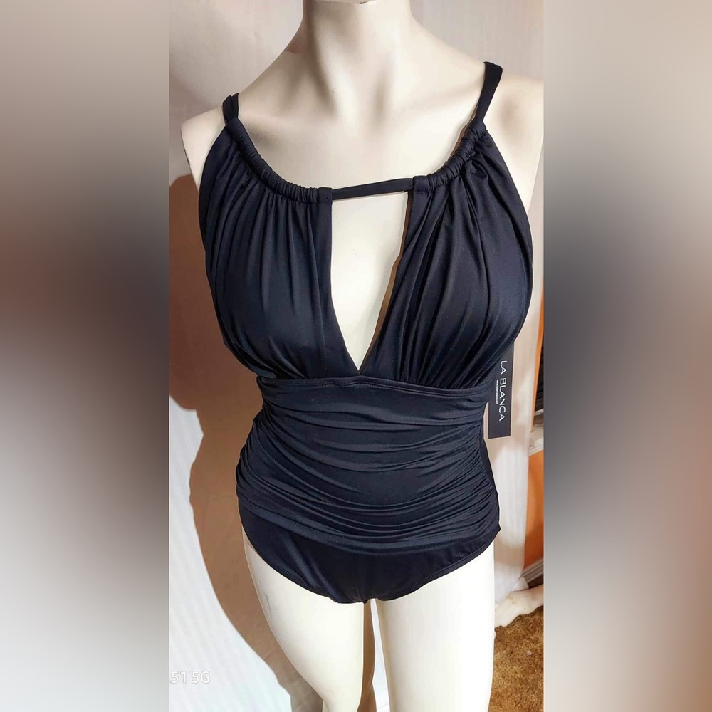 LA BLANCA Island Goddess High Neck Keyhole One Piece Swimsuit- Black